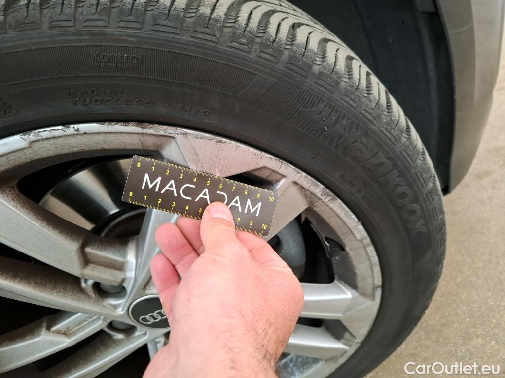  Audi  A3 AUDI  Sportback / 2020 / 5P / Berline 40 TFSI e 204 S Tronic Business Line #24