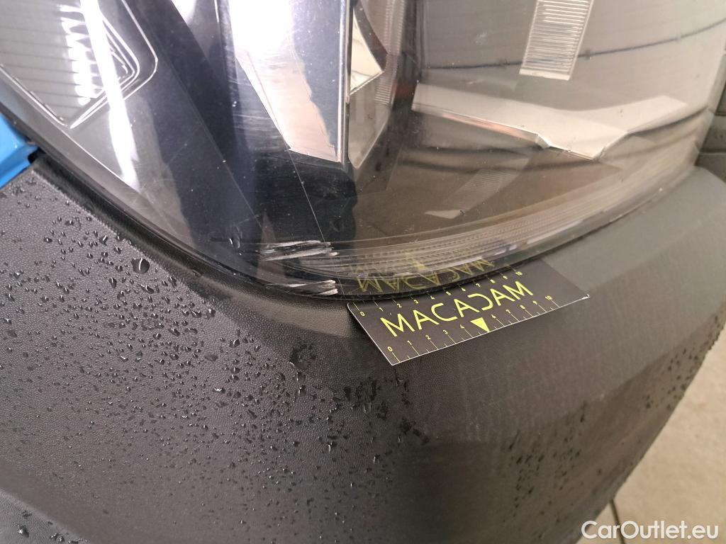 Volkswagen  Crafter Volkswagen  35 2.0TDI 75kW L4 FWD 2d #50