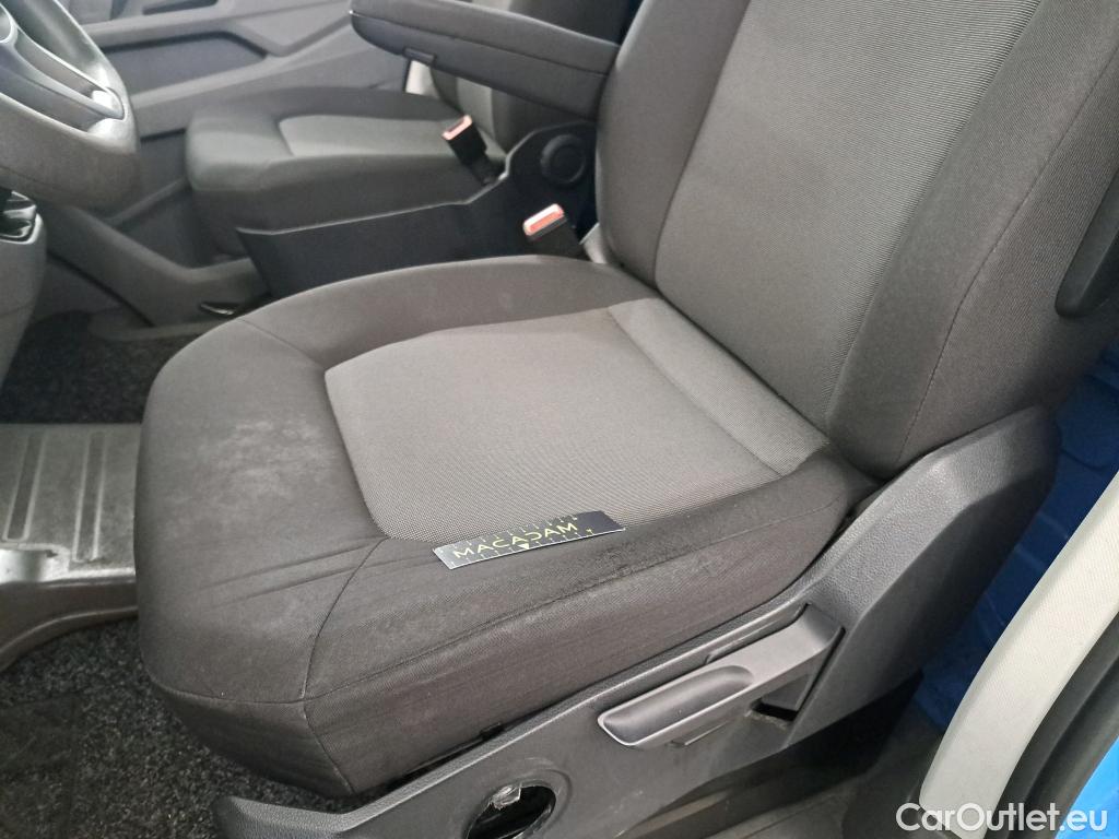 Volkswagen  Crafter Volkswagen  35 2.0TDI 75kW L4 FWD 2d #42