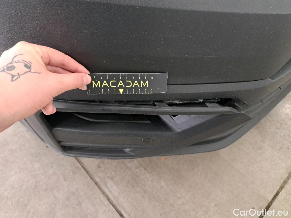 Volkswagen  Crafter Volkswagen  35 2.0TDI 75kW L4 FWD 2d #64