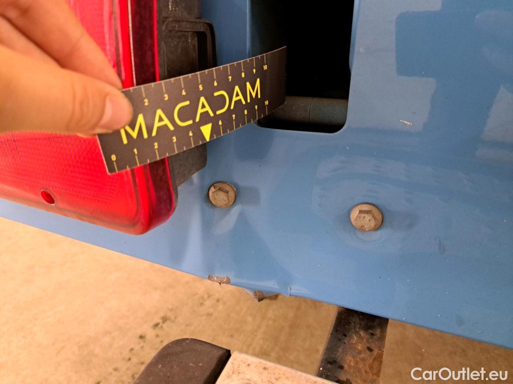 Volkswagen  Crafter Volkswagen  35 2.0TDI 75kW L4 FWD 2d #63