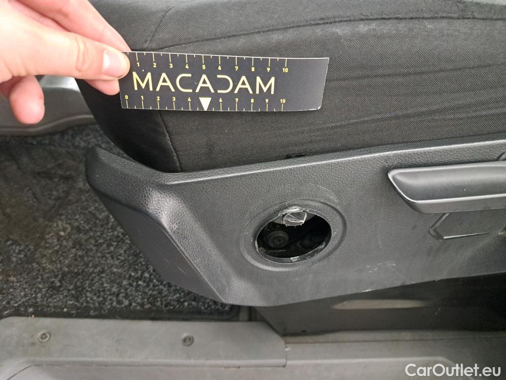 Volkswagen  Crafter Volkswagen  35 2.0TDI 75kW L4 FWD 2d #45