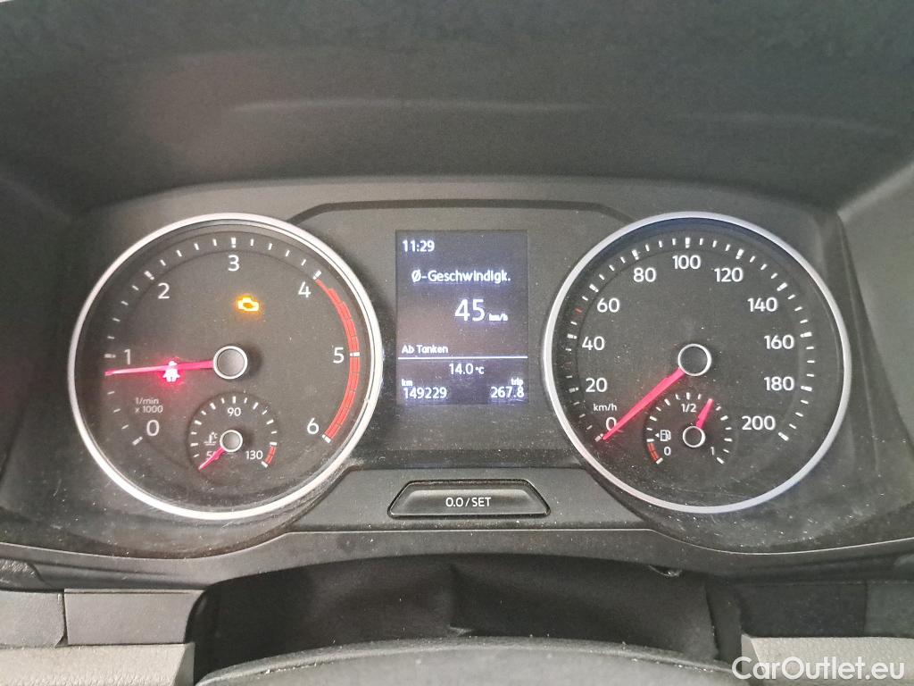 Volkswagen  Crafter Volkswagen  35 2.0TDI 75kW L4 FWD 2d #7