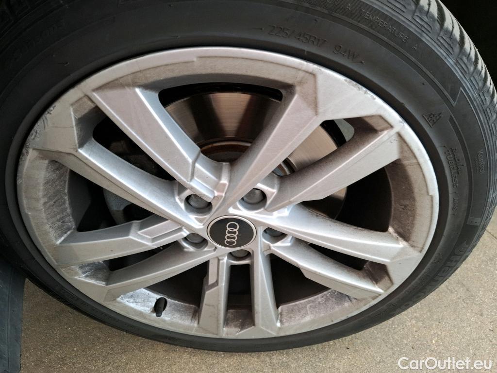  Audi  A3 AUDI  Sportback / 2020 / 5P / Berline 40 TFSI e 204 S Tronic Business Line #26