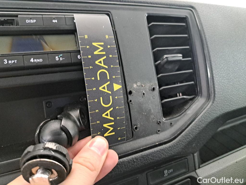 Volkswagen  Crafter Volkswagen  35 2.0TDI 75kW L4 FWD 2d #44