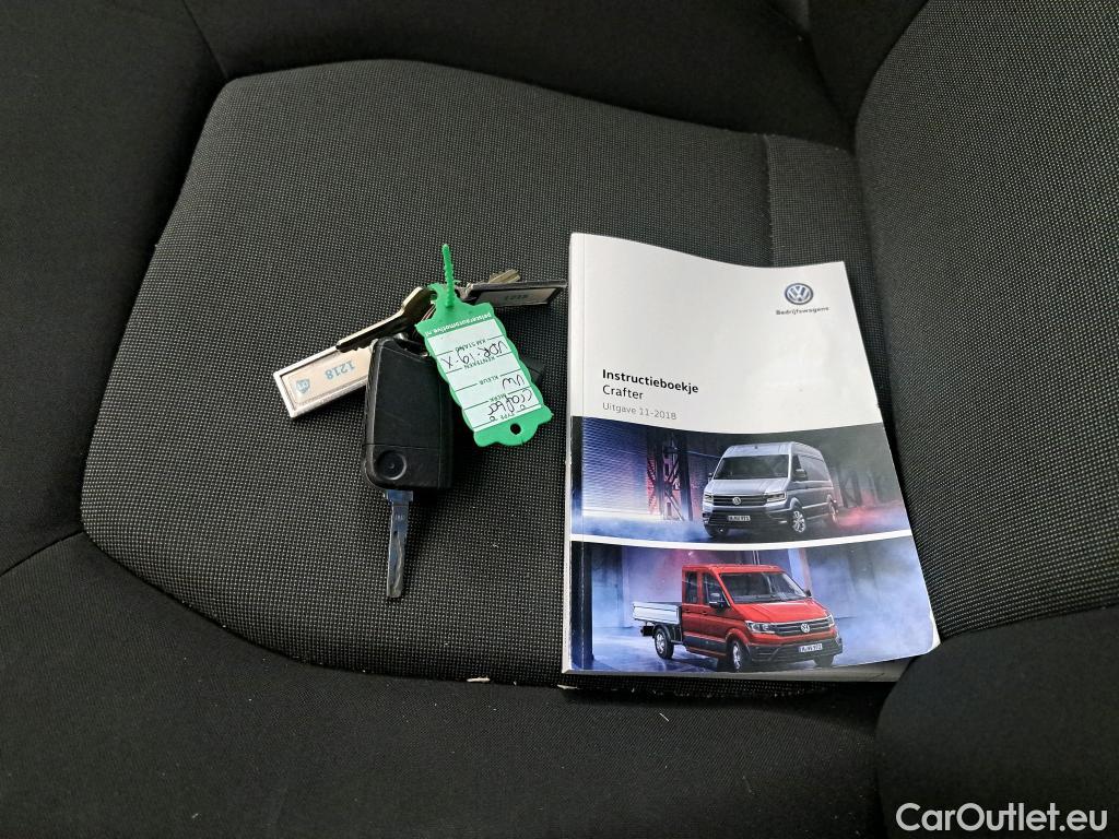 Volkswagen  Crafter Volkswagen  35 2.0TDI 75kW L4 FWD 2d #4
