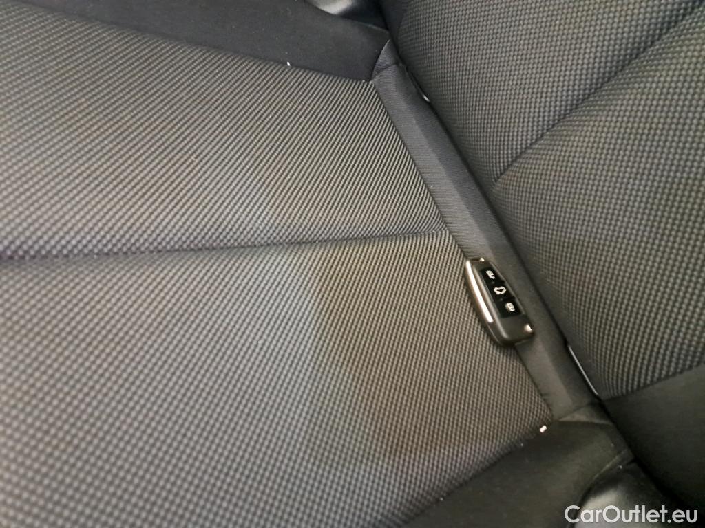 Audi  Q3 Audi  5p SUV 1.5 35 TFSI 150 S TRONIC DESIG #12