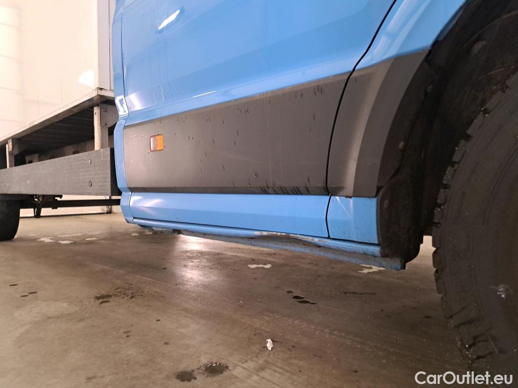 Volkswagen  Crafter Volkswagen  35 2.0TDI 75kW L4 FWD 2d #11