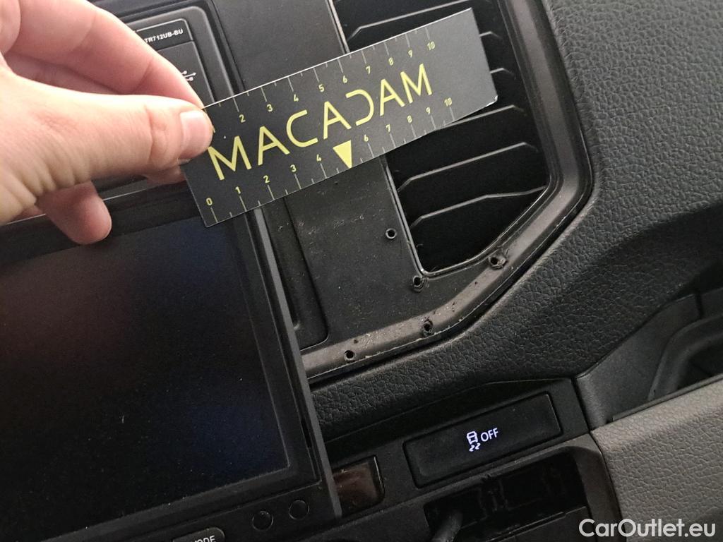 Volkswagen  Crafter Volkswagen  35 2.0TDI 75kW L4 FWD 2d #35