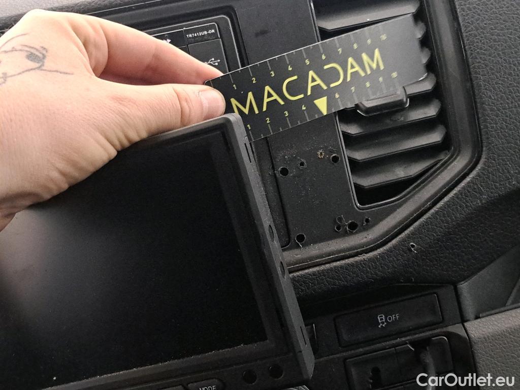 Volkswagen  Crafter Volkswagen  35 2.0TDI 75kW L4 FWD 2d #42