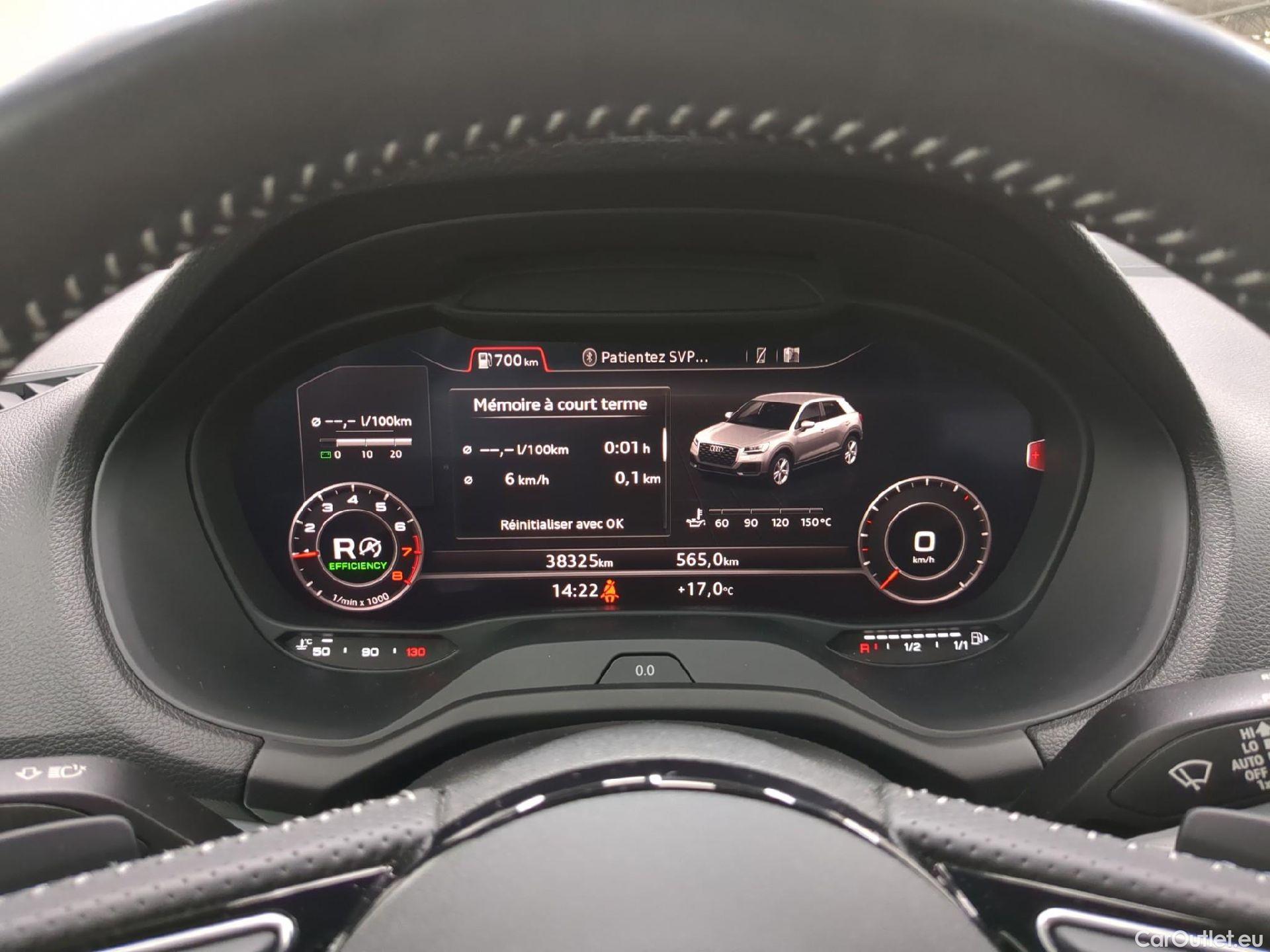 Audi  Q2  S Line Plus 35 TFSI 150 BVA7 #6