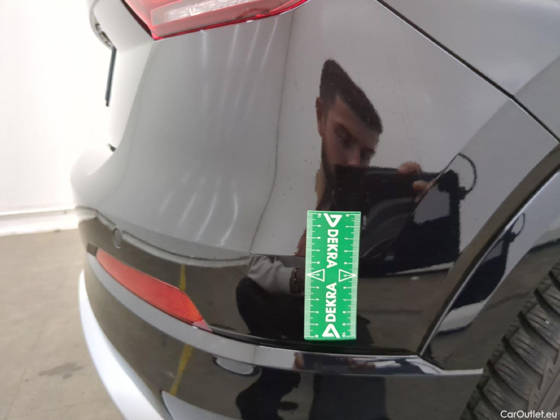 Audi  Q2  S Line Plus 35 TFSI 150 BVA7 #5