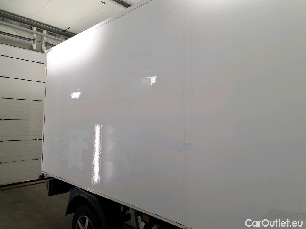 Volkswagen  Crafter Volkswagen  35 2.0TDI 75kW L4 FWD 2d #14