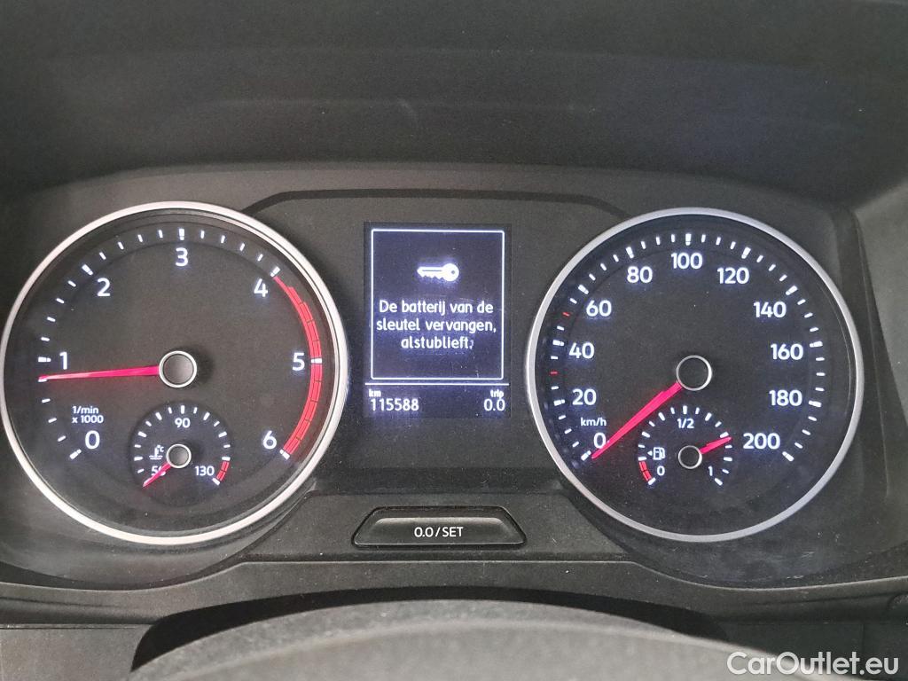 Volkswagen  Crafter Volkswagen  35 2.0TDI 75kW L4 FWD 2d #7