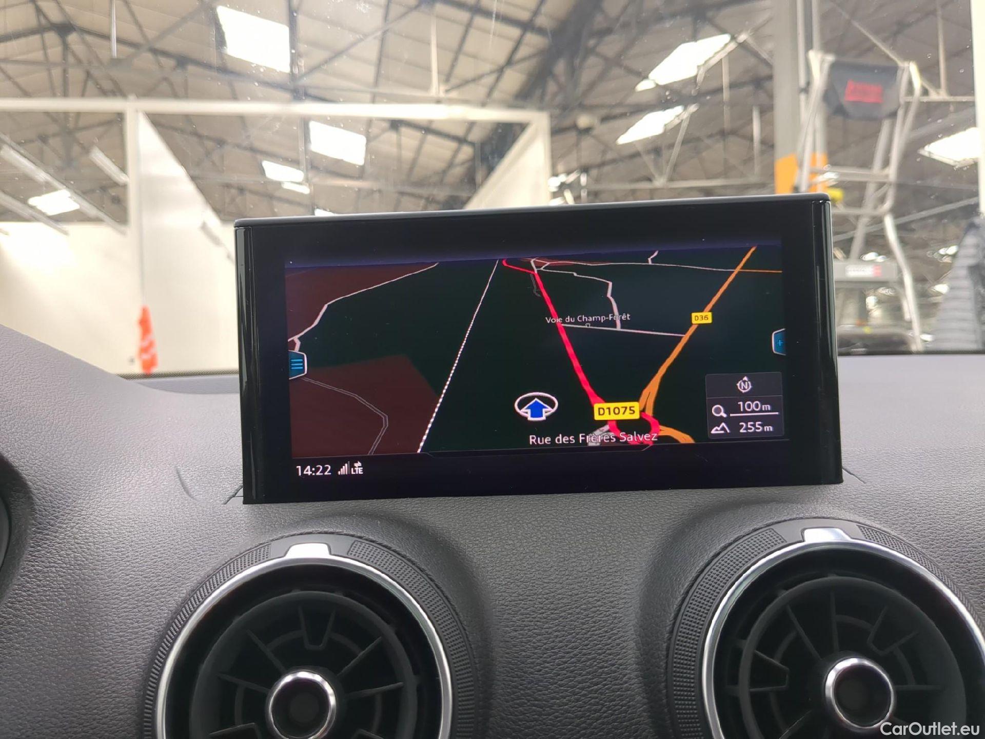 Audi  Q2  S Line Plus 35 TFSI 150 BVA7 #14