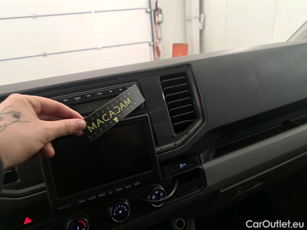 Volkswagen  Crafter Volkswagen  35 2.0TDI 75kW L4 FWD 2d #34