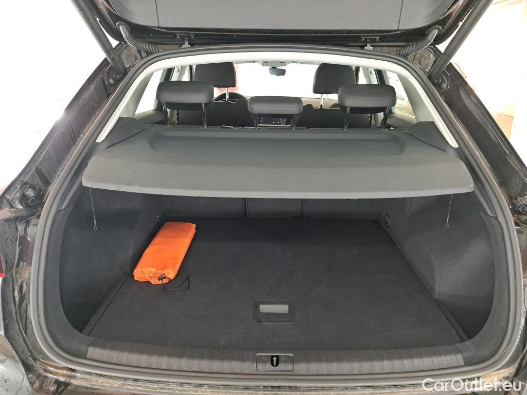 Audi  Q3 Audi  5p SUV 1.5 35 TFSI 150 S TRONIC DESIG #10