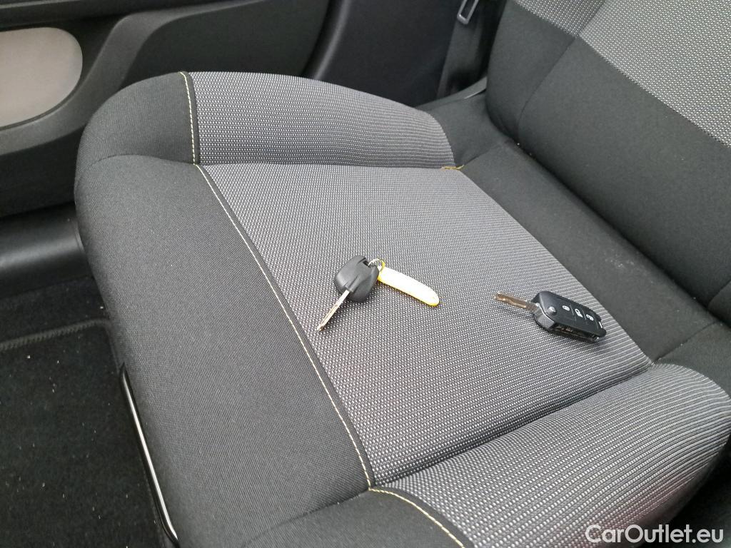 Citroen  C3  Feel Business 1.2 PureTech 80CV BVM5 E6d #12