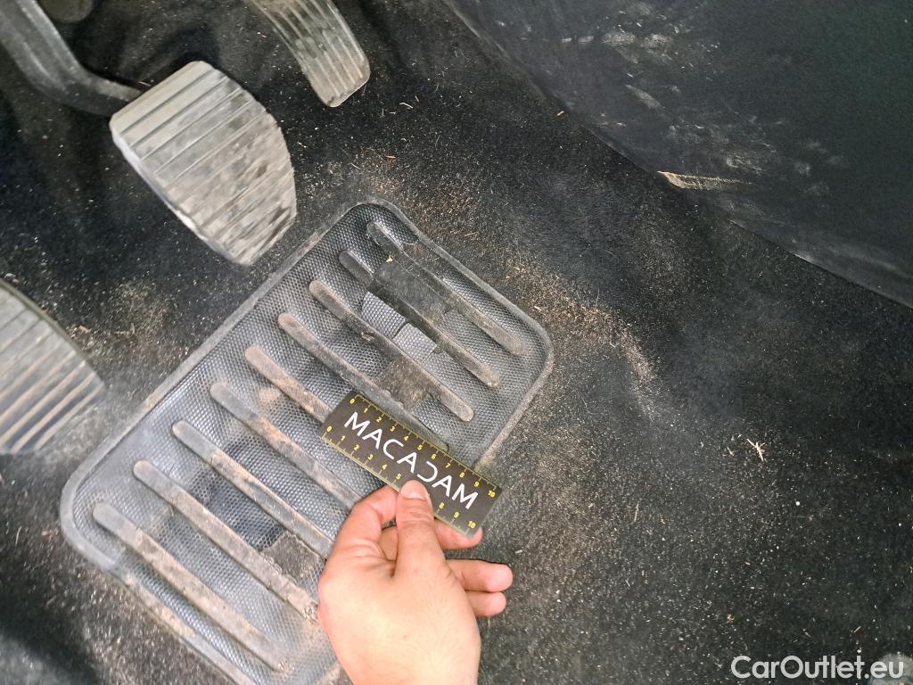 Citroen  C4 Cactus  Feel 1.2 PureTech 80CV BVM5 E6 #3