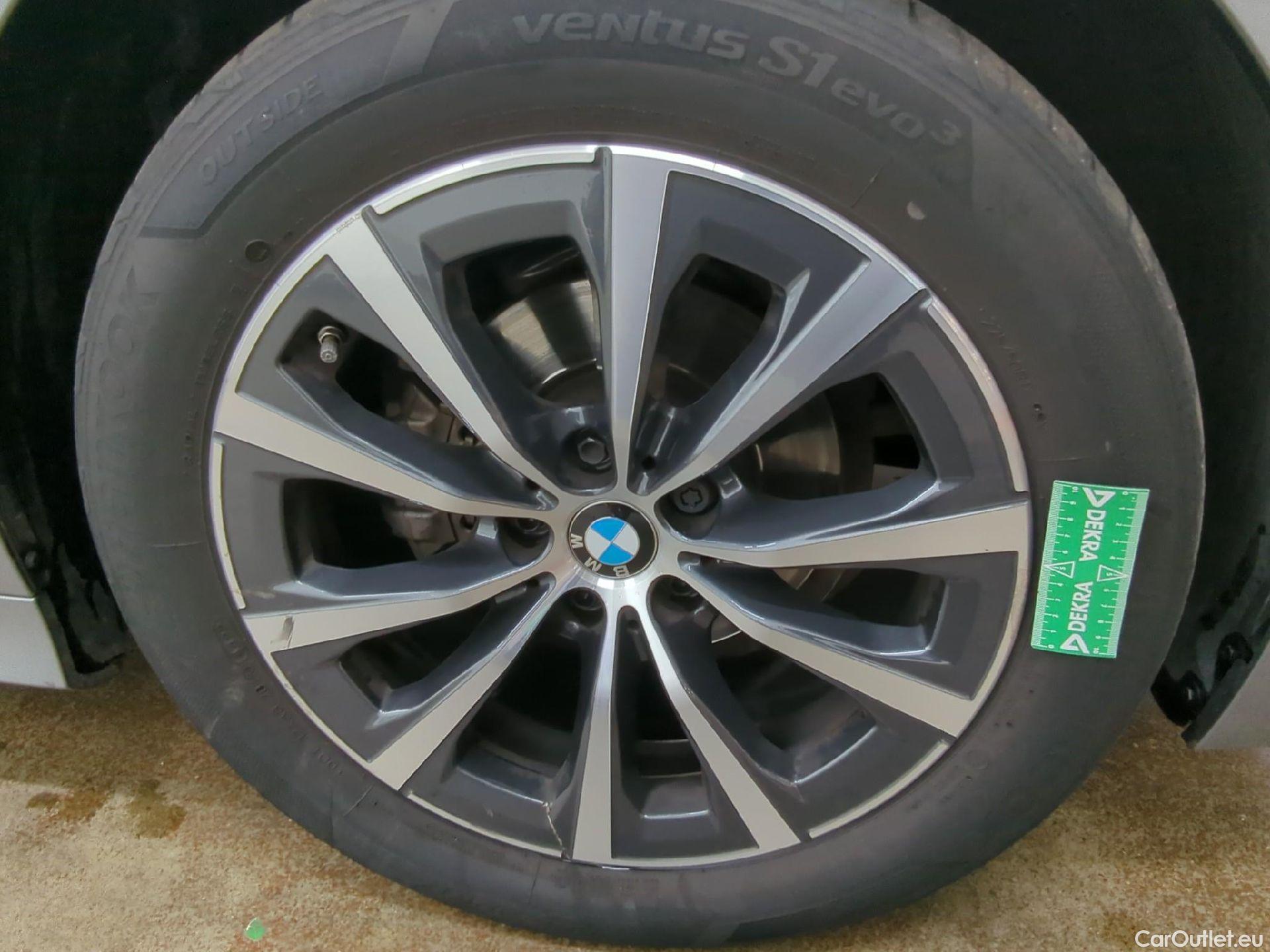  Bmw  Serie 3 BMW Série 3 Touring / 2022 / 5P / Break 318i 156ch Business Design BVA8 #6