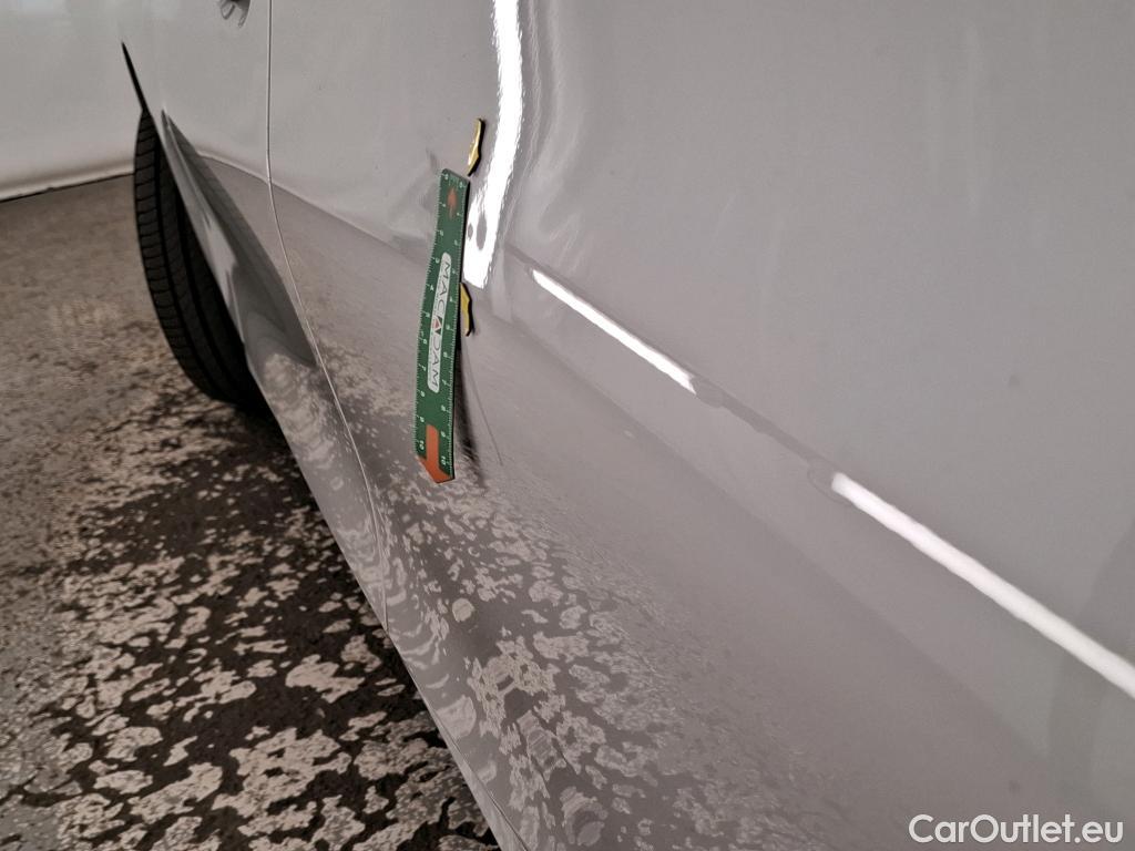 Bmw  Serie 3 BMW Série 3 Berline / 2022 / 4P / Berline 318i 156ch Business Design BVA8 #2