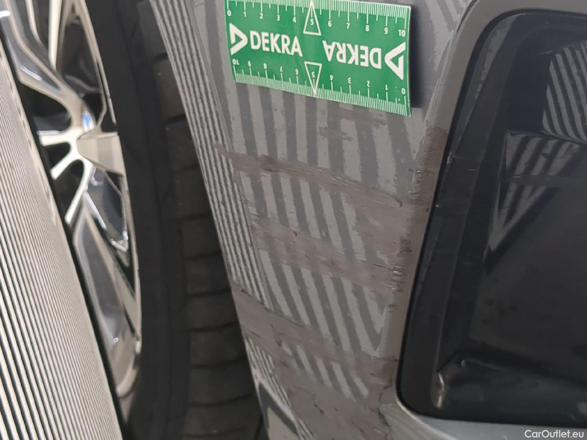  Bmw  Serie 3 BMW Série 3 Touring / 2022 / 5P / Break 318i 156ch Business Design BVA8 #18