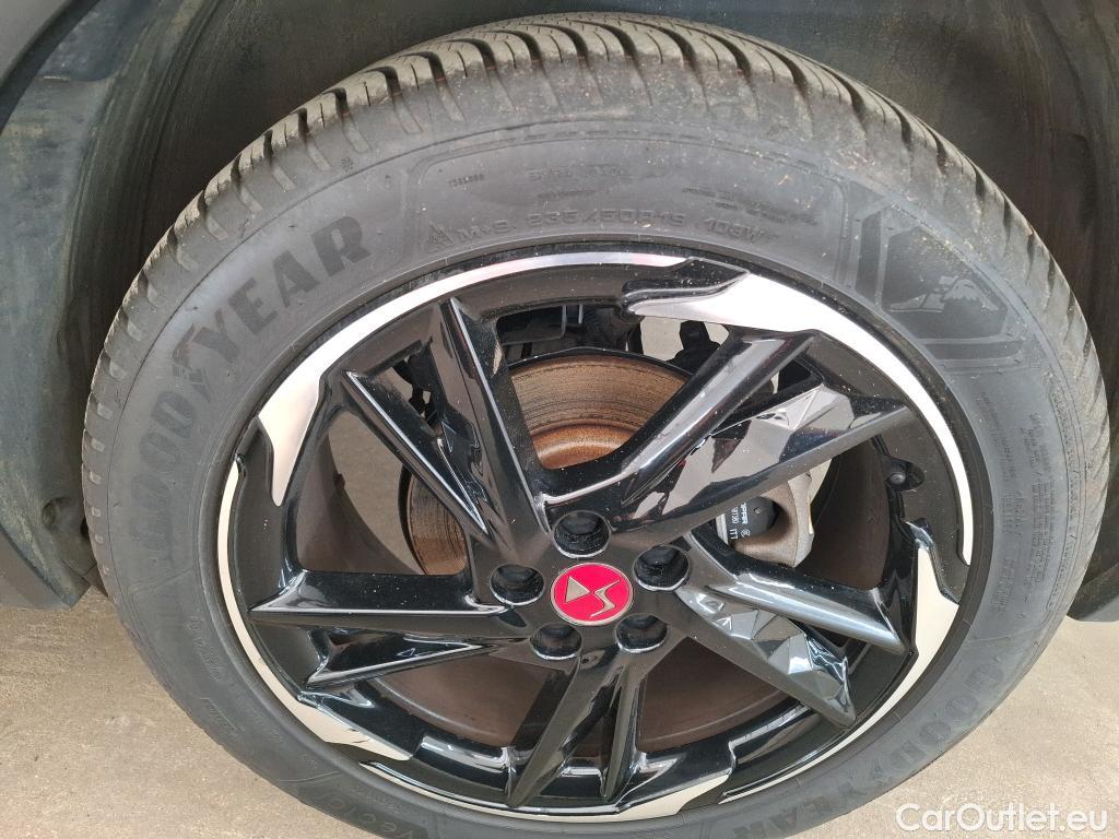 DS  DS7 7 Crossback Performance Line + 1.5 BlueHDi 130CV BVA8 E6d #2