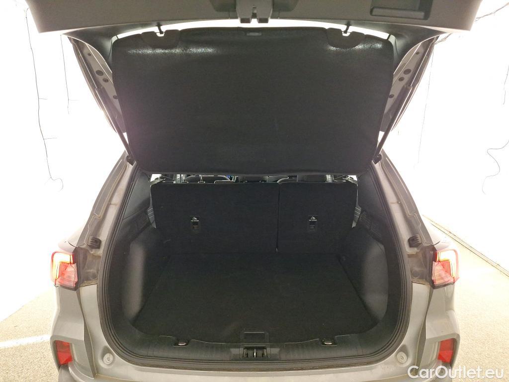 Ford  Kuga FORD  / 2019 / 5P / SUV 2.5 190 hybrid Flexifuel Pshift Titanium #10