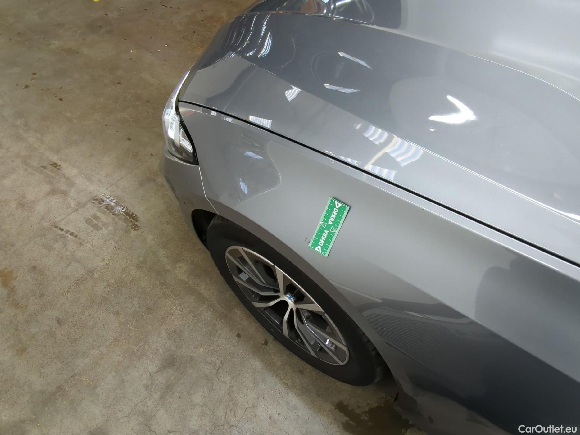  Bmw  Serie 3 BMW Série 3 Touring / 2022 / 5P / Break 318i 156ch Business Design BVA8 #22