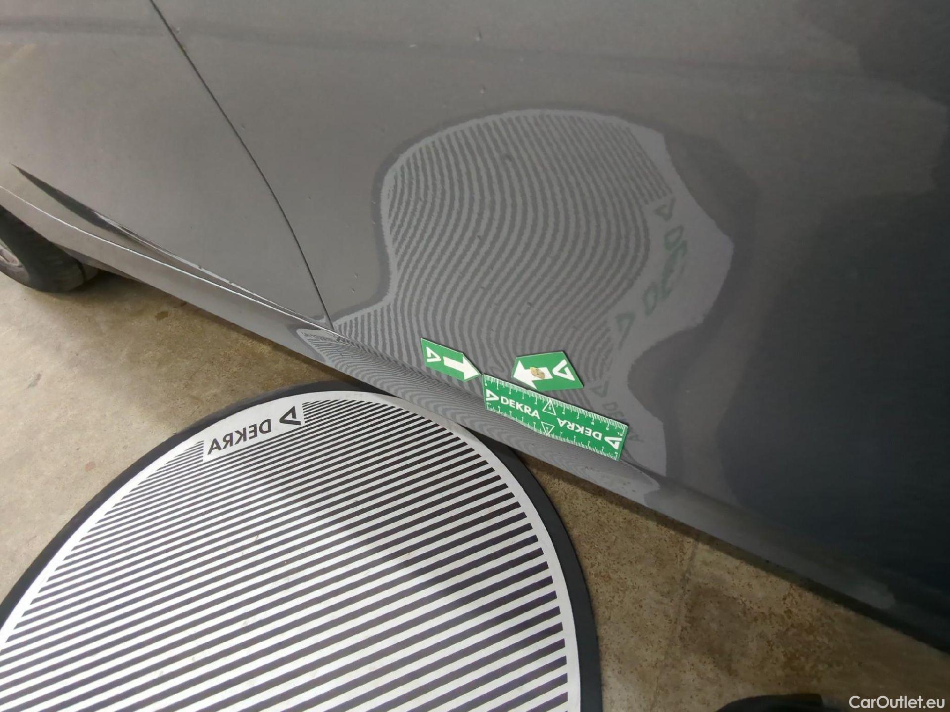  Bmw  Serie 3 BMW Série 3 Touring / 2022 / 5P / Break 318i 156ch Business Design BVA8 #14