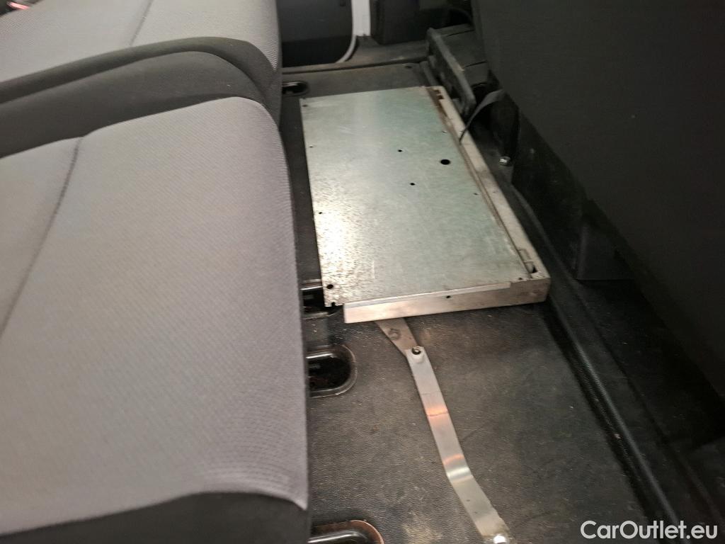 Citroen  Jumpy  Combi XL Confort 1.5 BlueHDi 120CV BVM6 E6dT #46