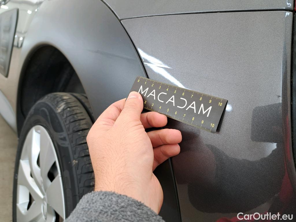 Citroen  C4 Cactus  Feel 1.2 PureTech 80CV BVM5 E6 #16