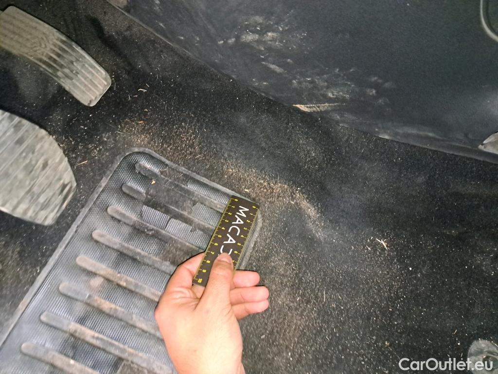 Citroen  C4 Cactus  Feel 1.2 PureTech 80CV BVM5 E6 #5