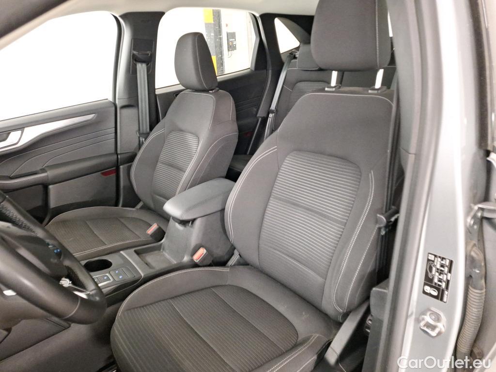 Ford  Kuga FORD  / 2019 / 5P / SUV 2.5 190 hybrid Flexifuel Pshift Titanium #8