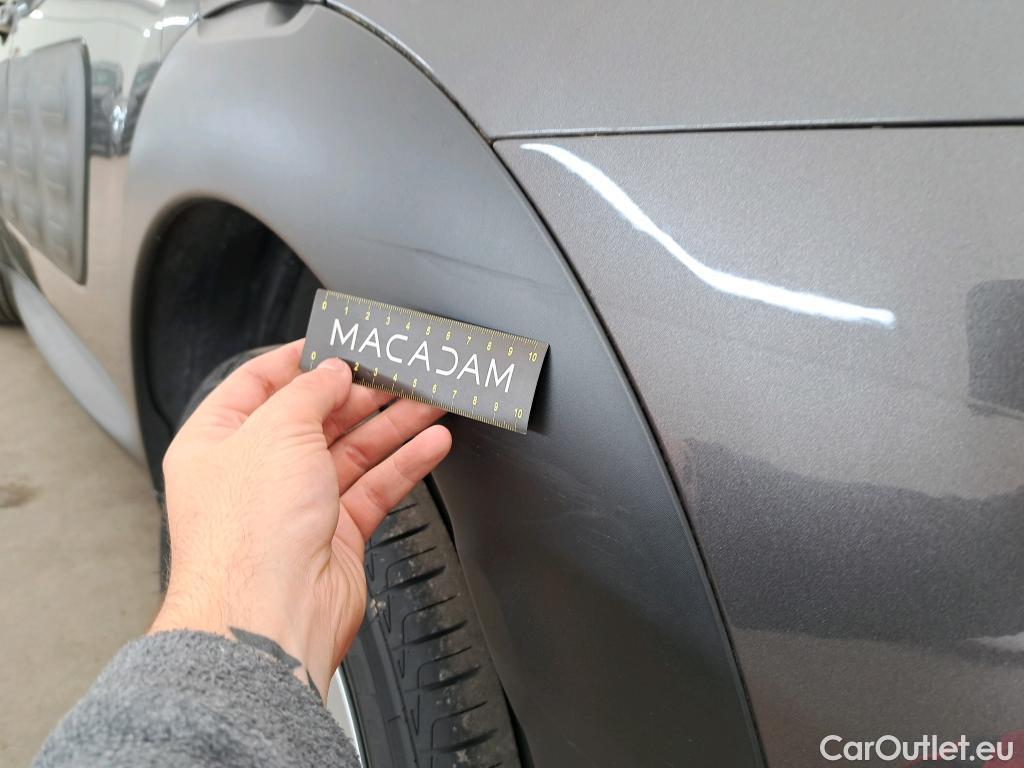 Citroen  C4 Cactus  Feel 1.2 PureTech 80CV BVM5 E6 #22