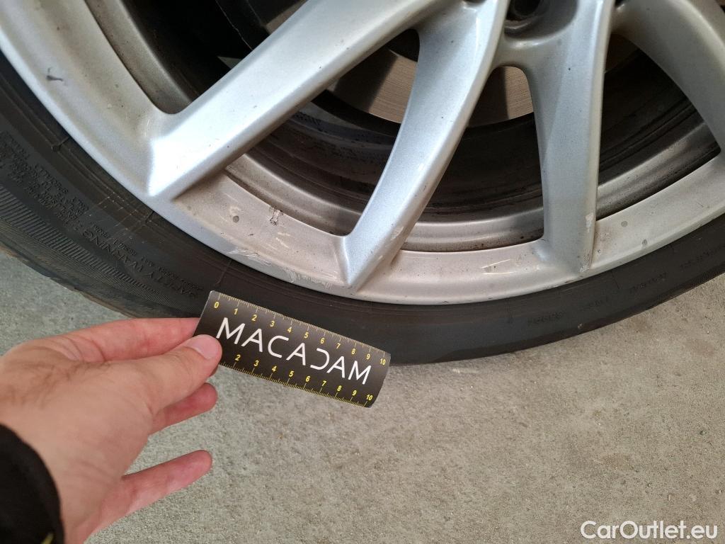  Bmw  Serie 2 Série 2 Active Tourer 225xe Lounge 1.5 225CV BVA6 E6dT #19