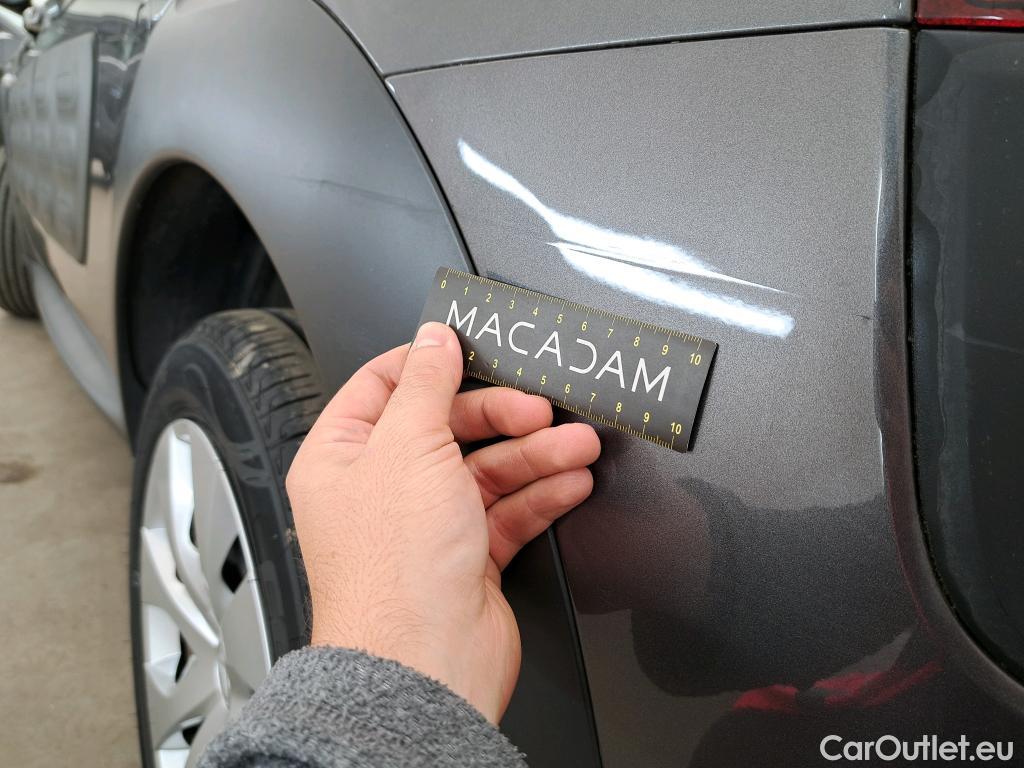 Citroen  C4 Cactus  Feel 1.2 PureTech 80CV BVM5 E6 #17