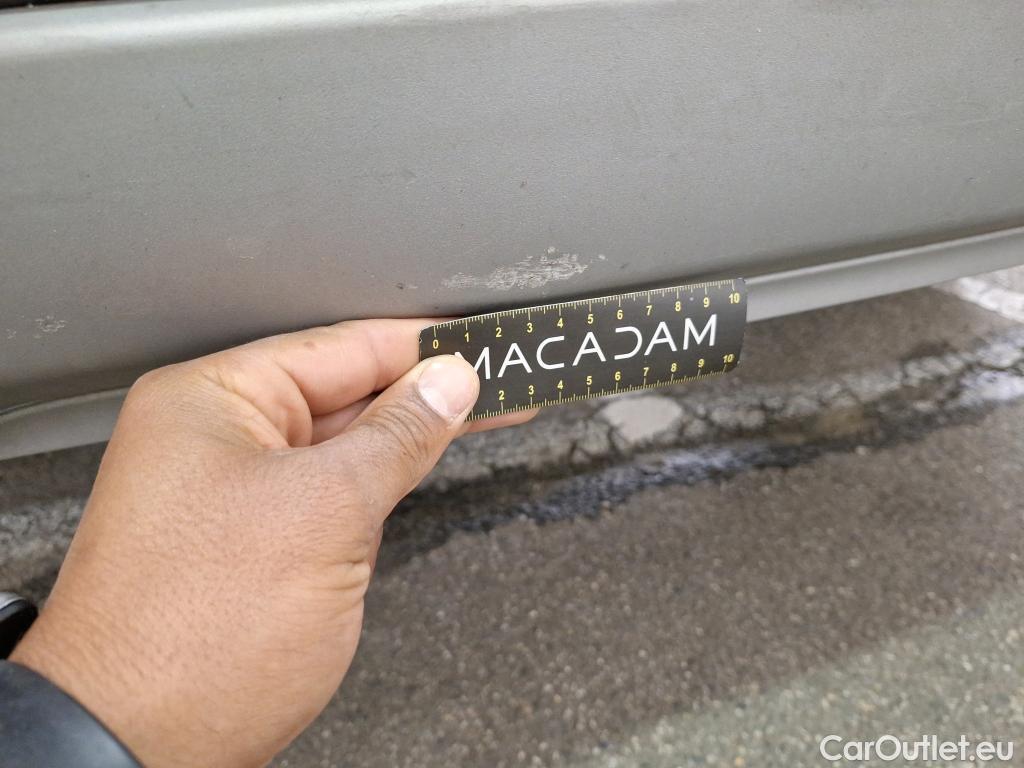 Ford  Kuga FORD  / 2019 / 5P / SUV 2.5 190 hybrid Flexifuel Pshift Titanium #3