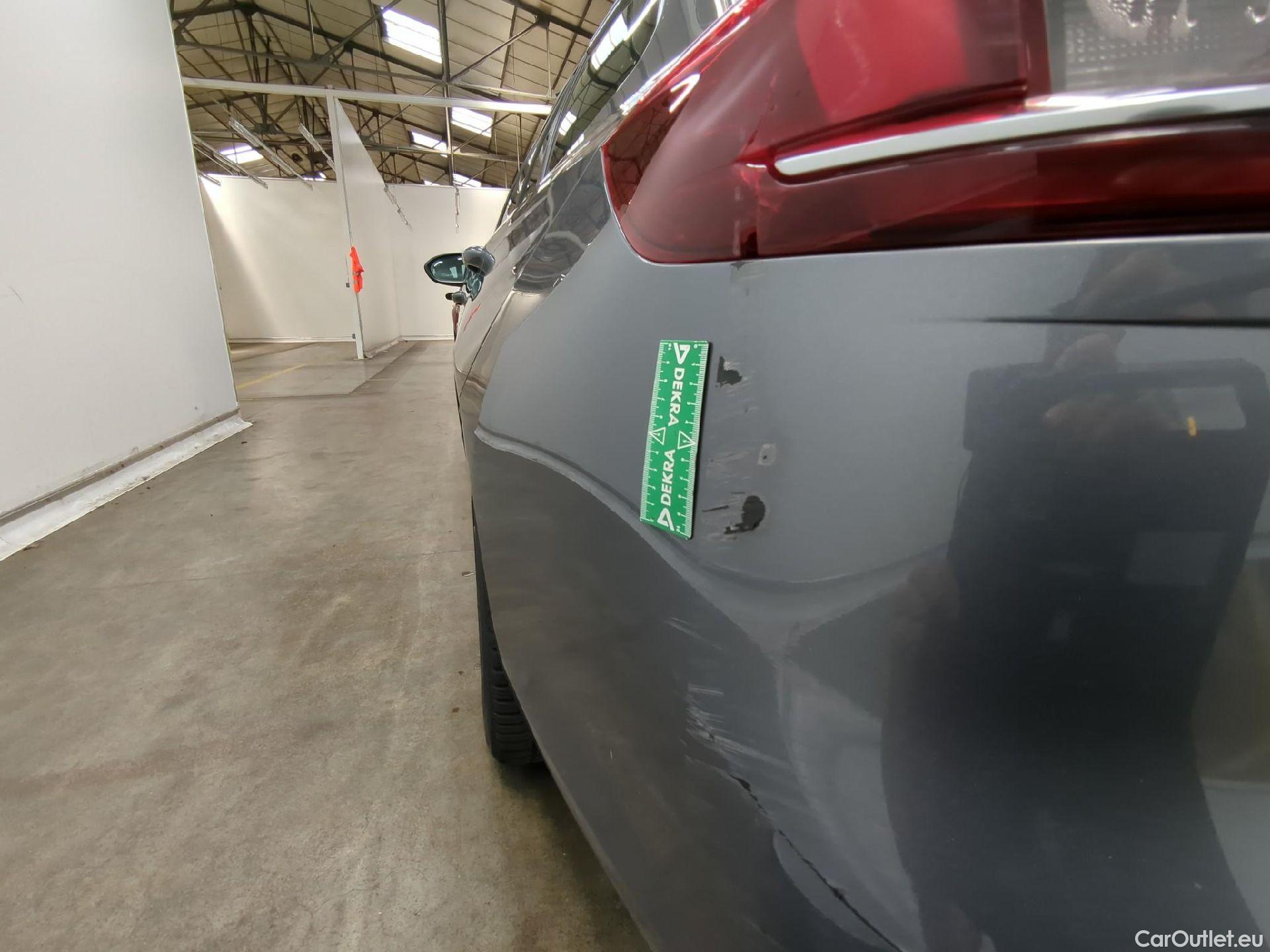  Opel  Insignia OPEL  Sports Tourer / 2020 / 5P / Break 1.5 Diesel 122 ch auto ELEGANCE BUSINESS #43