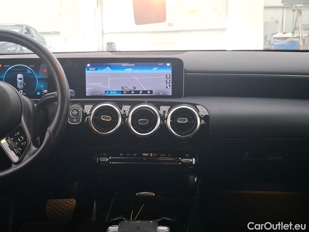Mercedes  A-Klasse MERCEDES-BENZ Classe A / 2018 / 5P / Berline A 180 d Business Line 7G-DCT #10