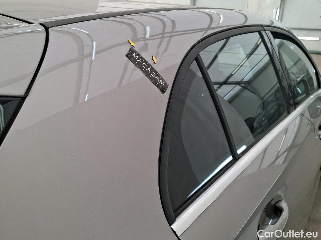 Mercedes  A-Klasse MERCEDES-BENZ Classe A / 2018 / 5P / Berline A 180 d Business Line 7G-DCT #28