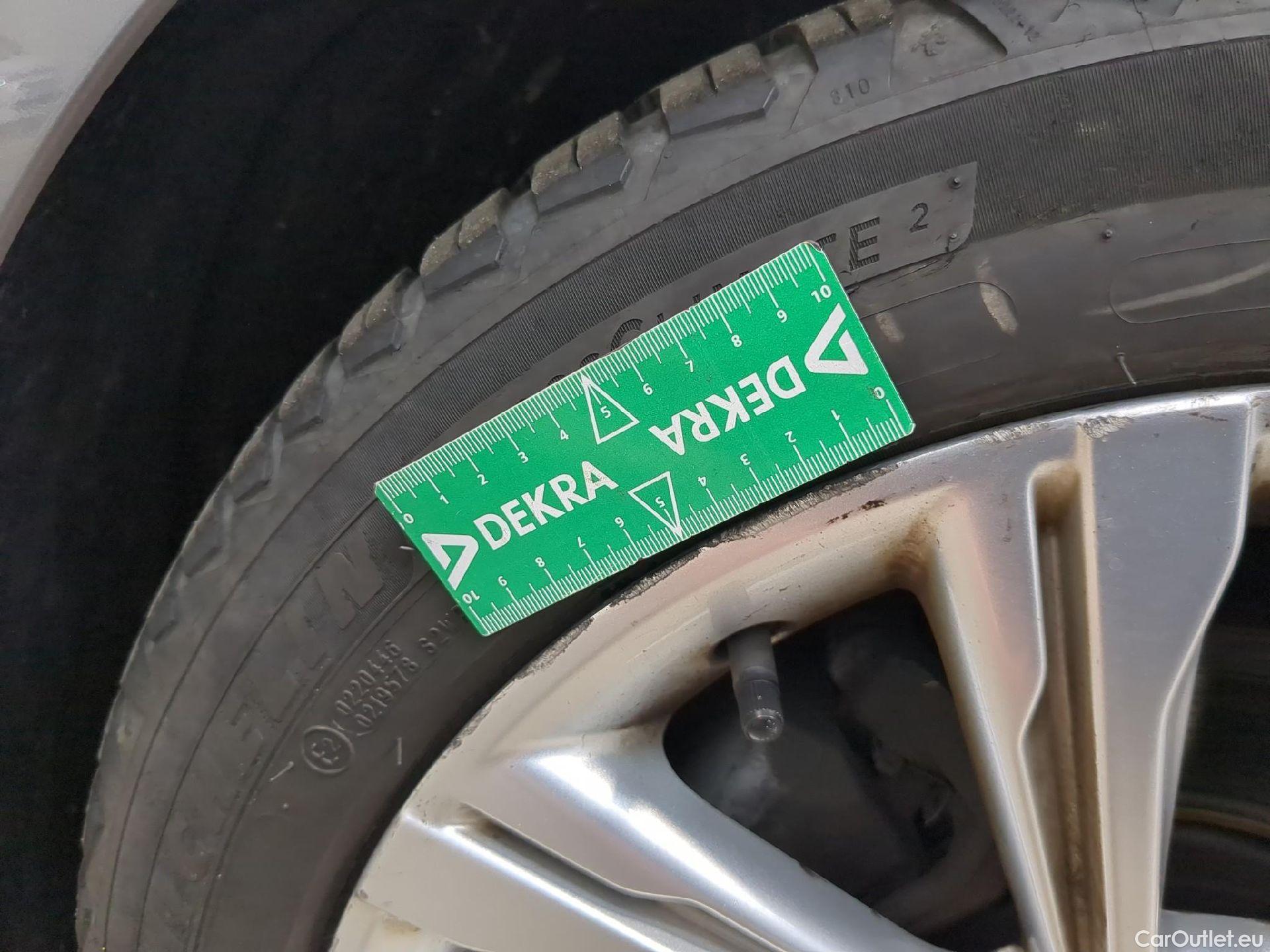  Opel  Insignia OPEL  Sports Tourer / 2020 / 5P / Break 1.5 Diesel 122 ch auto ELEGANCE BUSINESS #14