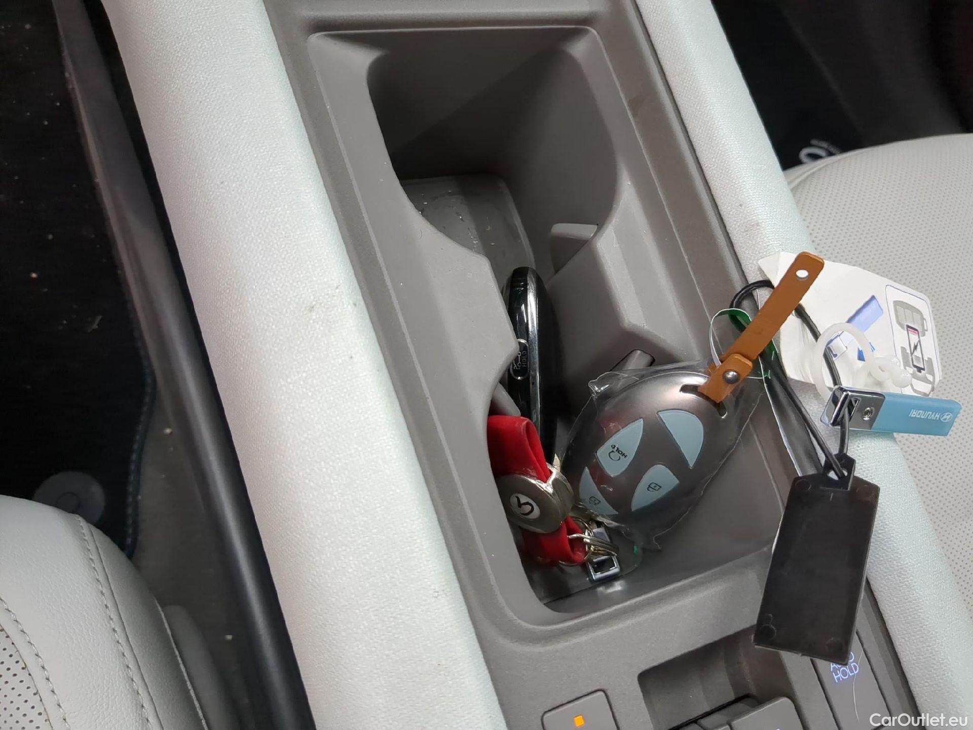 Hyundai   Ioniq Ioniq 6 Creative Electrique 77kWh BVA #9