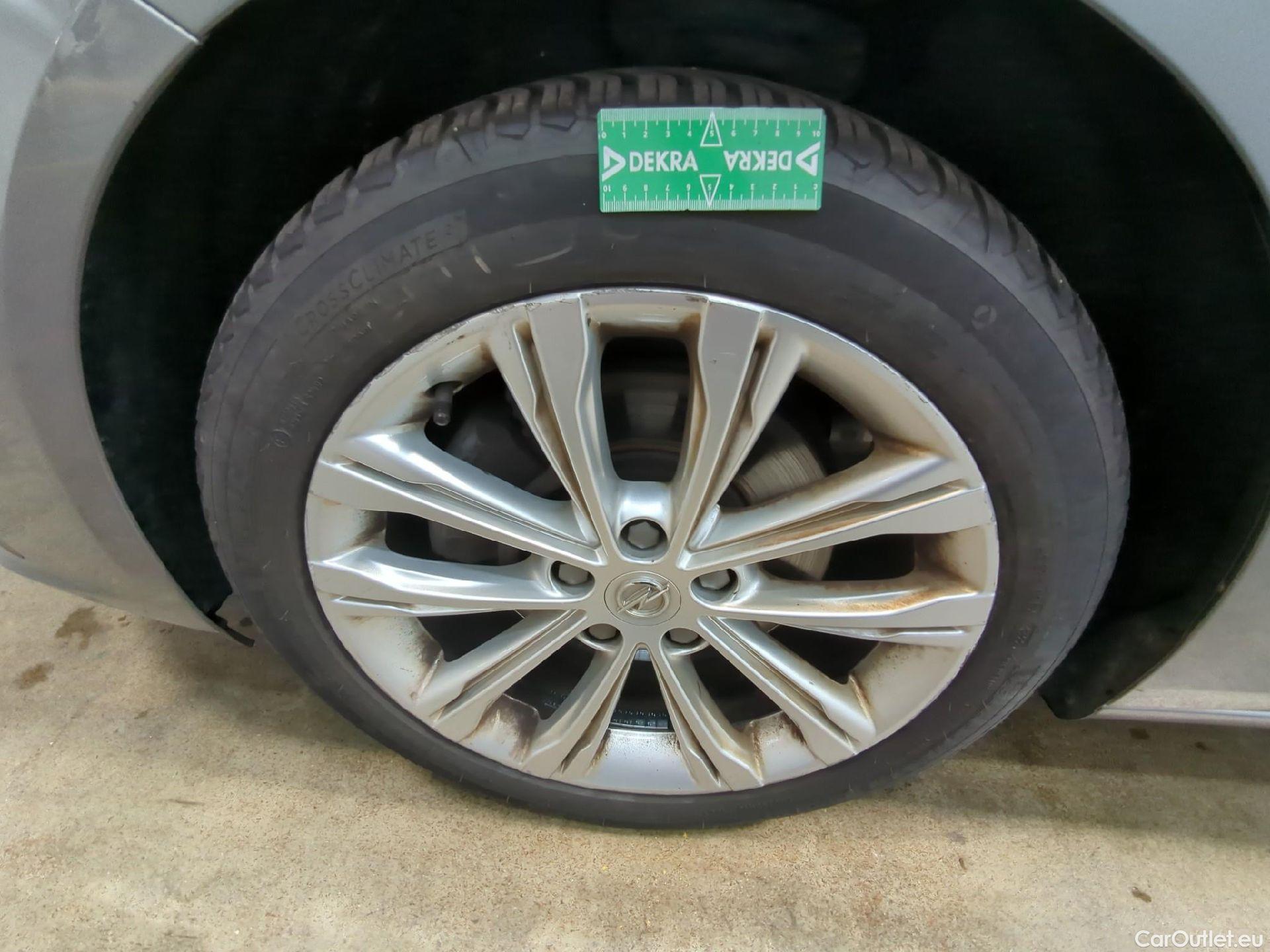  Opel  Insignia OPEL  Sports Tourer / 2020 / 5P / Break 1.5 Diesel 122 ch auto ELEGANCE BUSINESS #16