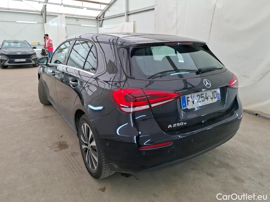 Mercedes  A-Klasse MERCEDES-BENZ Classe A Compact / 2018 / 5P / Berline A 250 e Business Line 8G-DCT #2