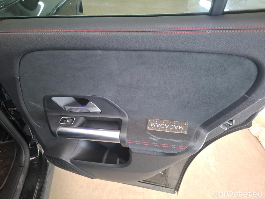  Mercedes  EQA MERCEDES-BENZ  / 2021 / 5P / SUV  250 AMG Line #17