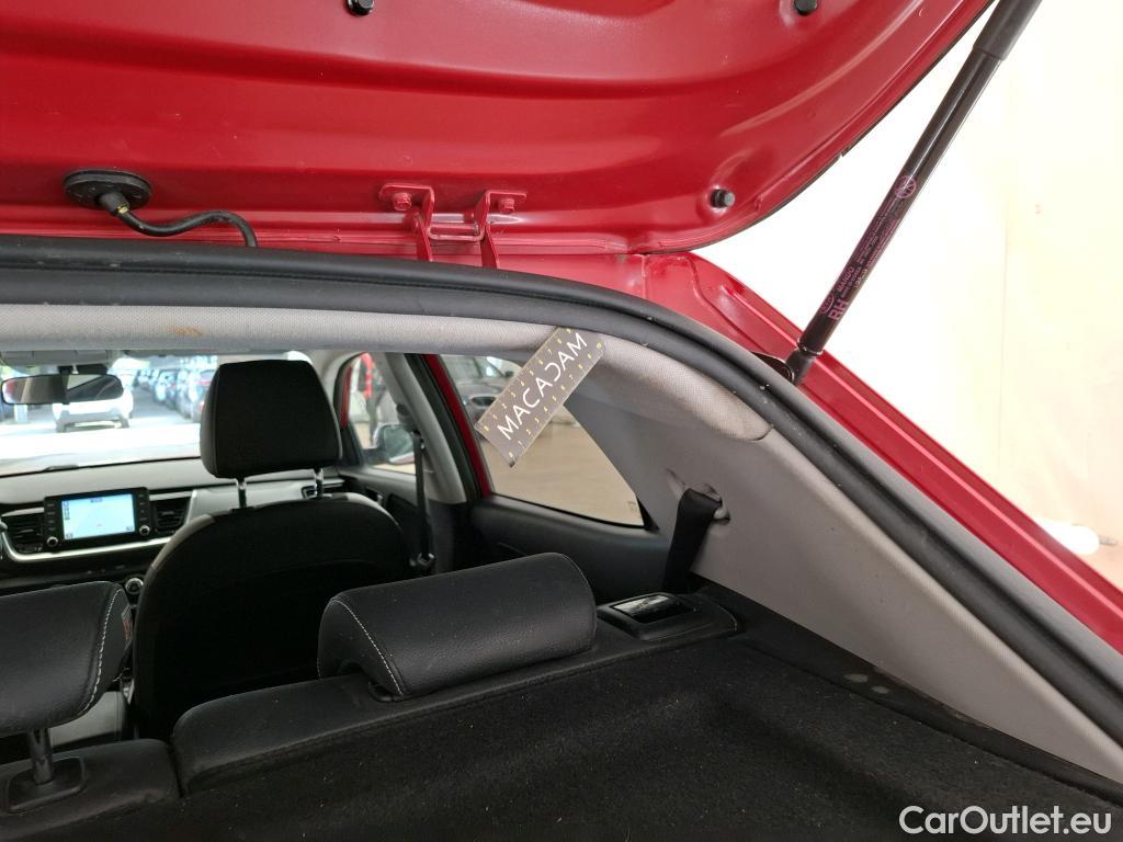 KIA  STONIC  Design 1.0 T-GDI 120CV BVA7 E6dT #10