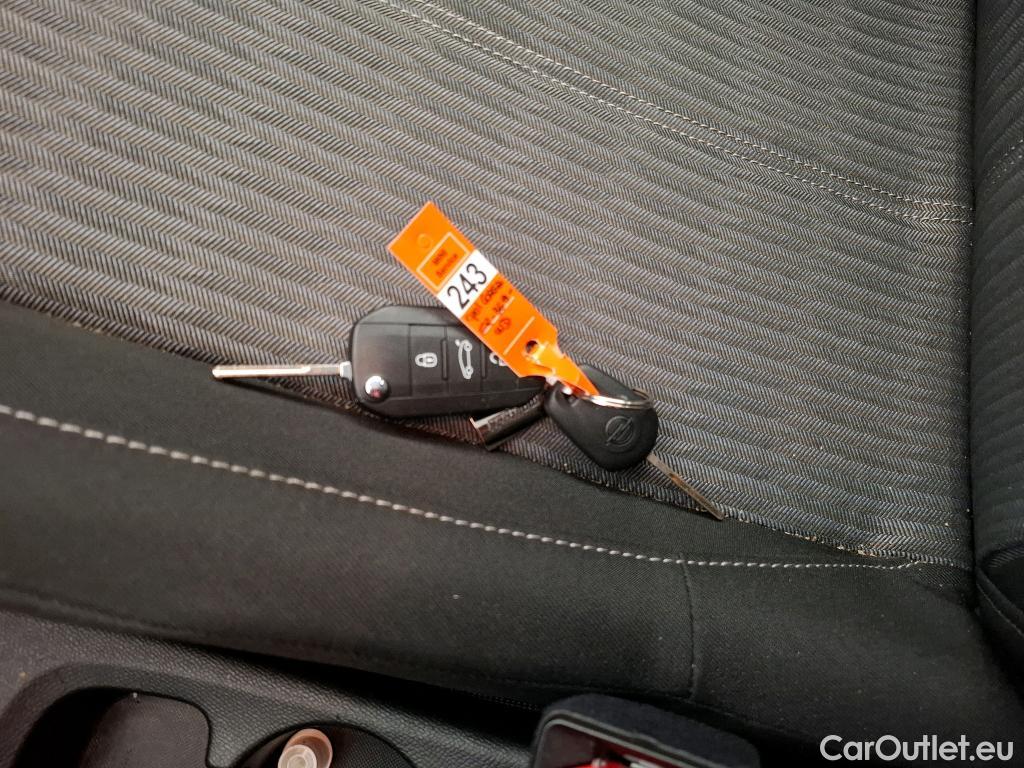 Opel  Corsa  F Edition Business 1.5 100CV BVM6 E6d #12