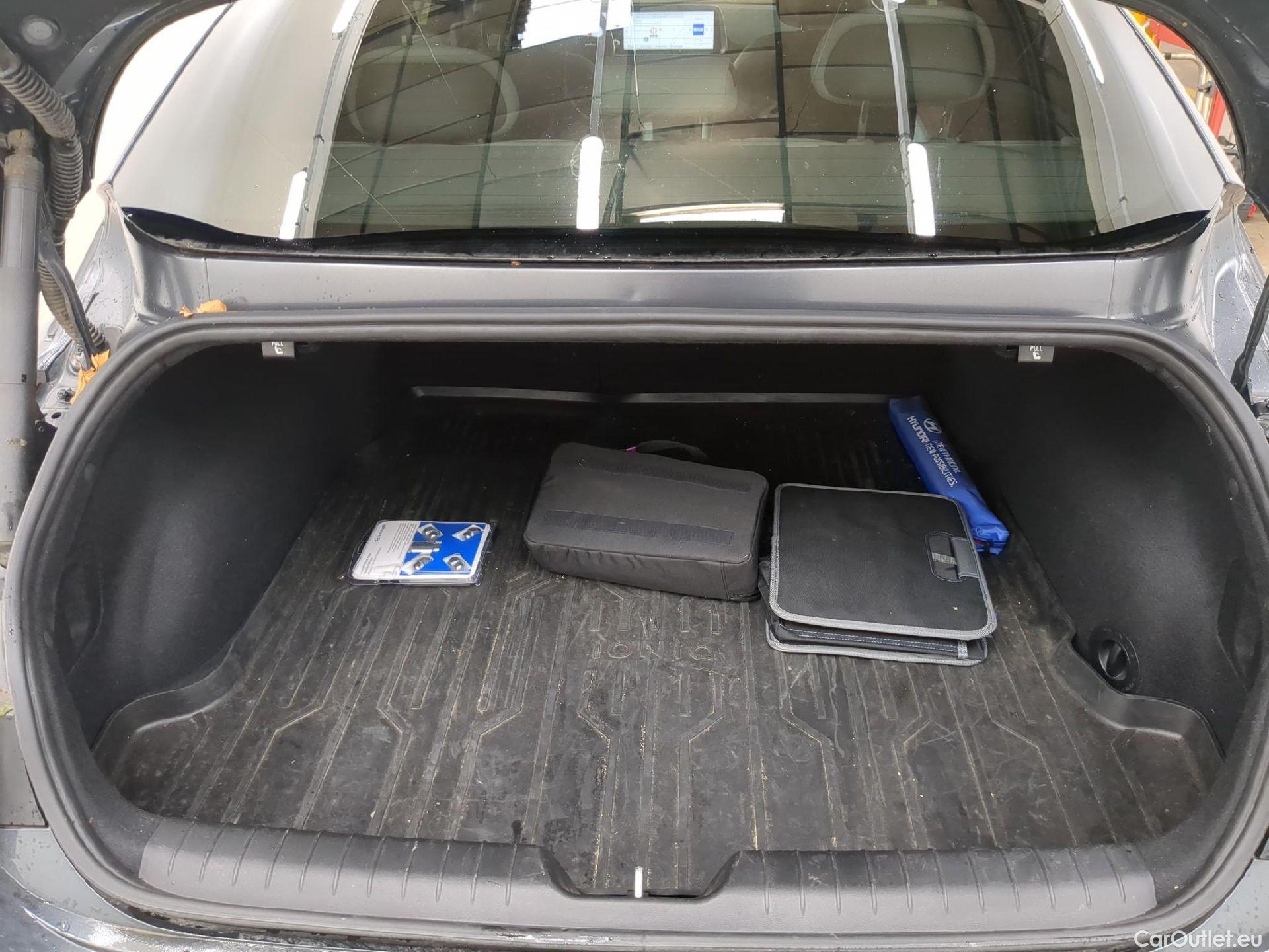 Hyundai   Ioniq Ioniq 6 Creative Electrique 77kWh BVA #10