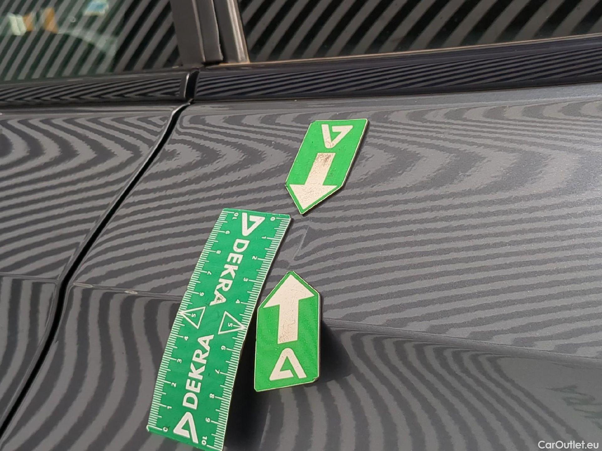  Opel  Insignia OPEL  Sports Tourer / 2020 / 5P / Break 1.5 Diesel 122 ch auto ELEGANCE BUSINESS #40